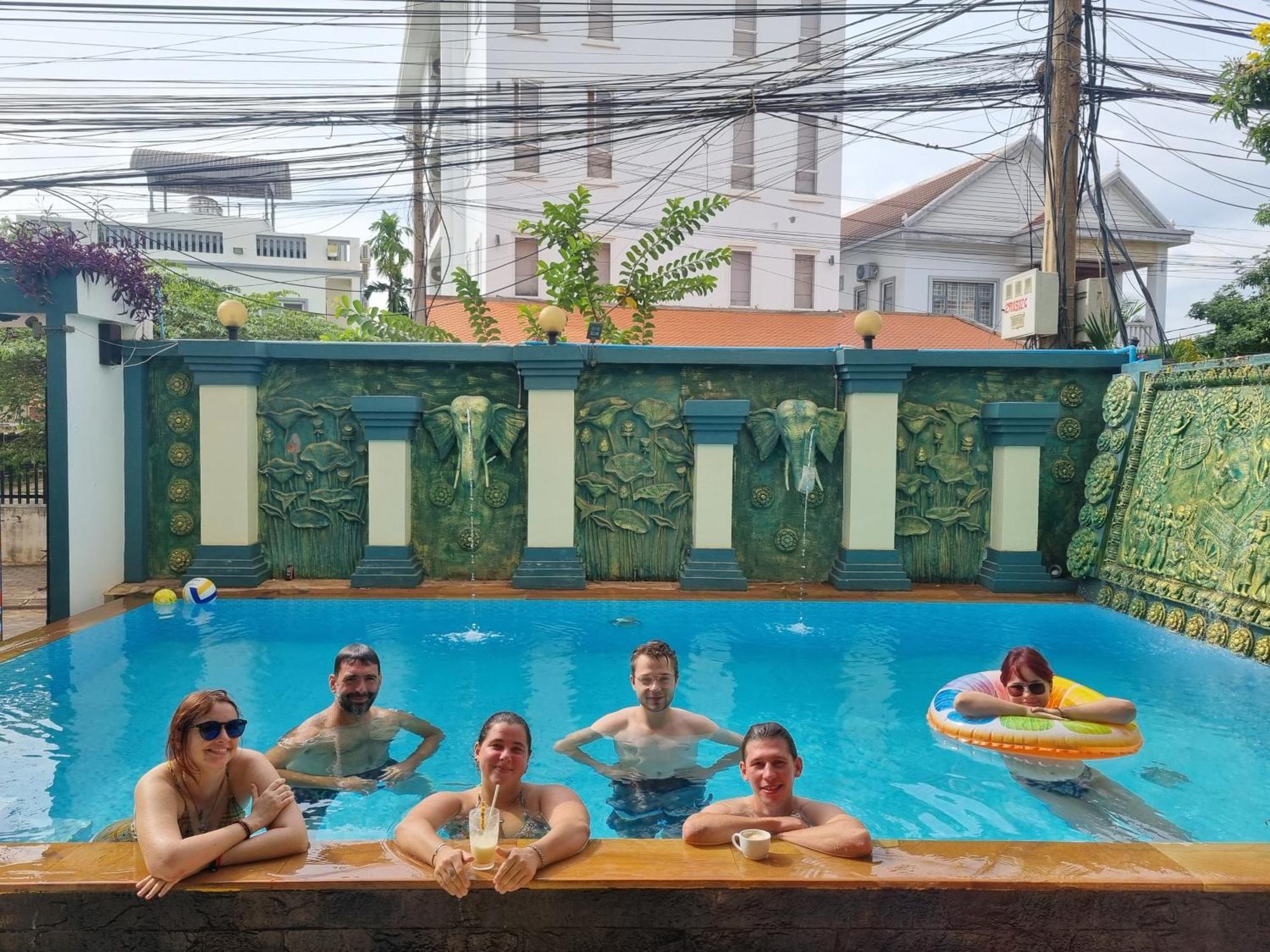 The Place Hostel & Pool Bar Siem Reap Exteriér fotografie
